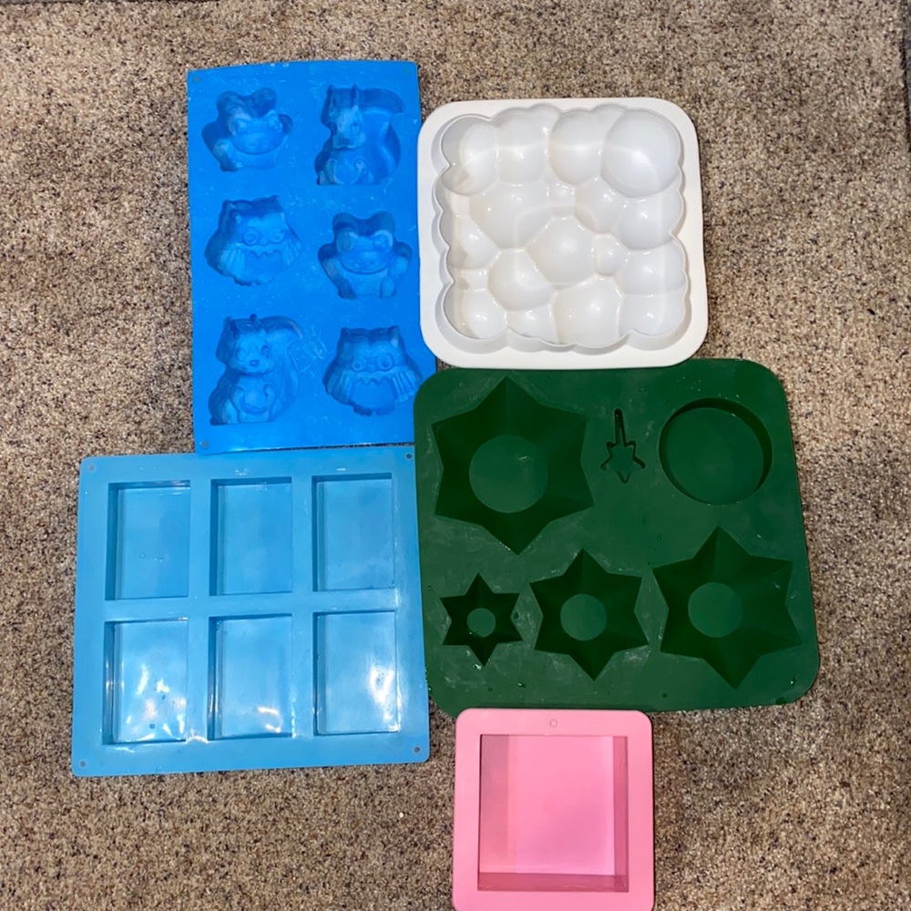 Lot of 5 Silicone Baking Molds Cake Cupcake EUC
